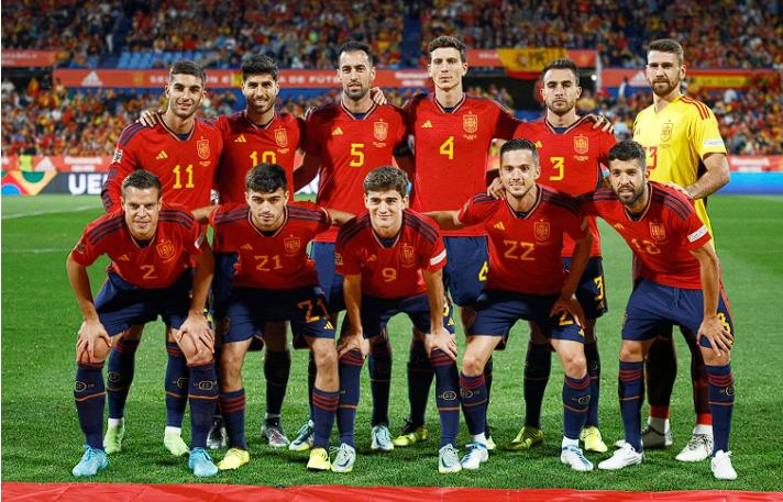 西班牙欧洲杯队型（西班牙欧洲杯队型是什么）
